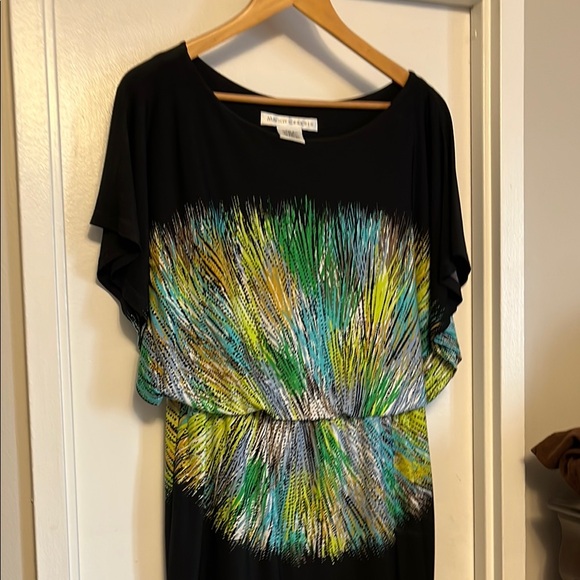 Black Dress with Vibrant Pattern - Picture 4 of 5